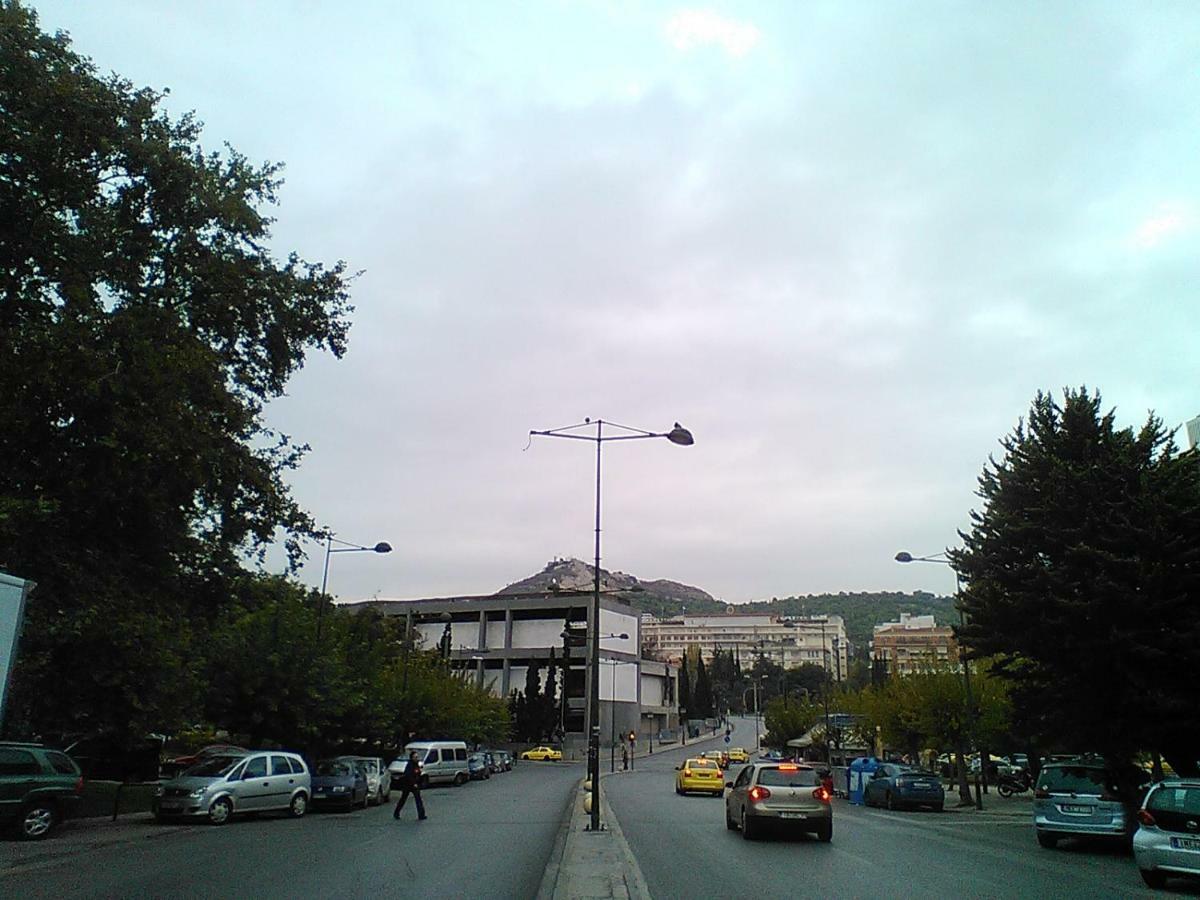 Tranquil Central Apt, Behind Athens Caravel Area Exteriör bild